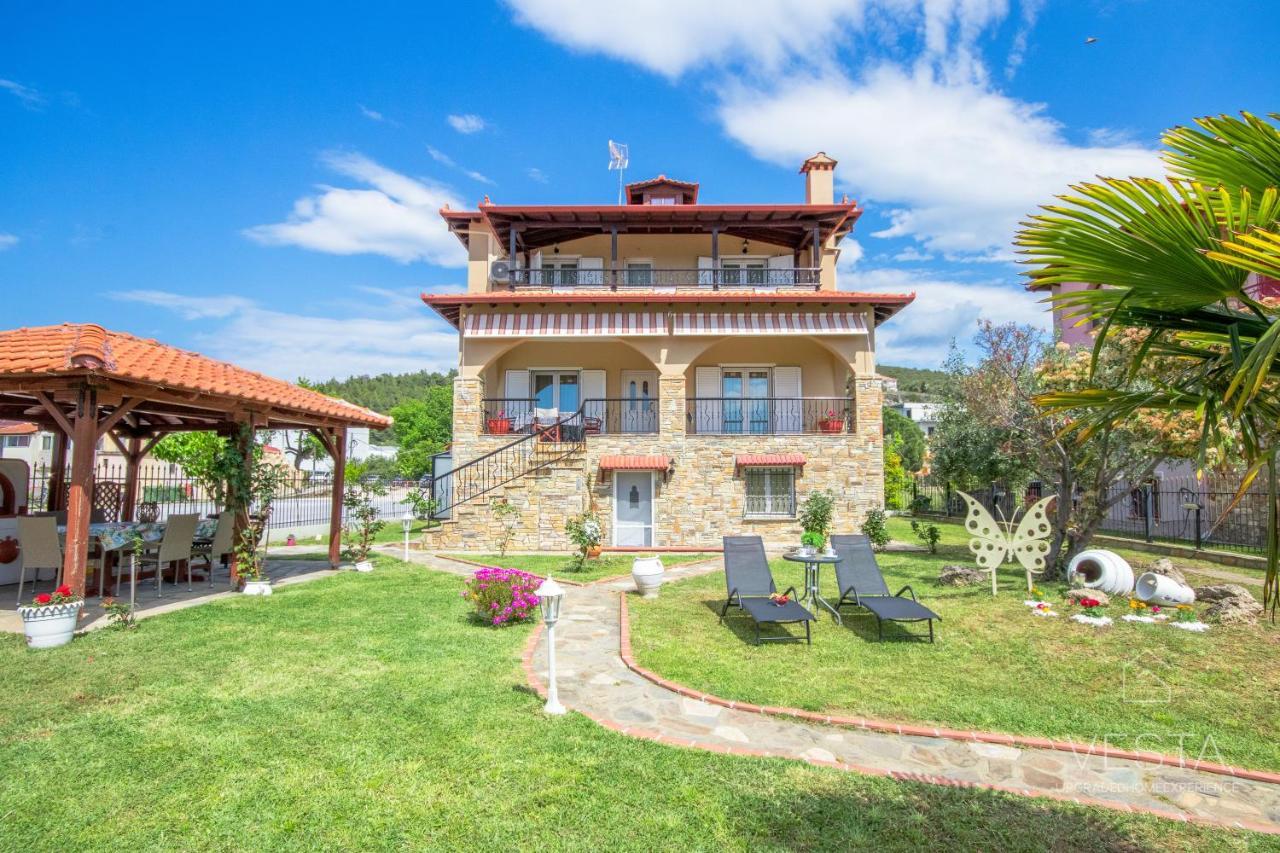 Private 6-Bdrm Villa With Garden 150M To Beach ปาราดิซอส ภายนอก รูปภาพ